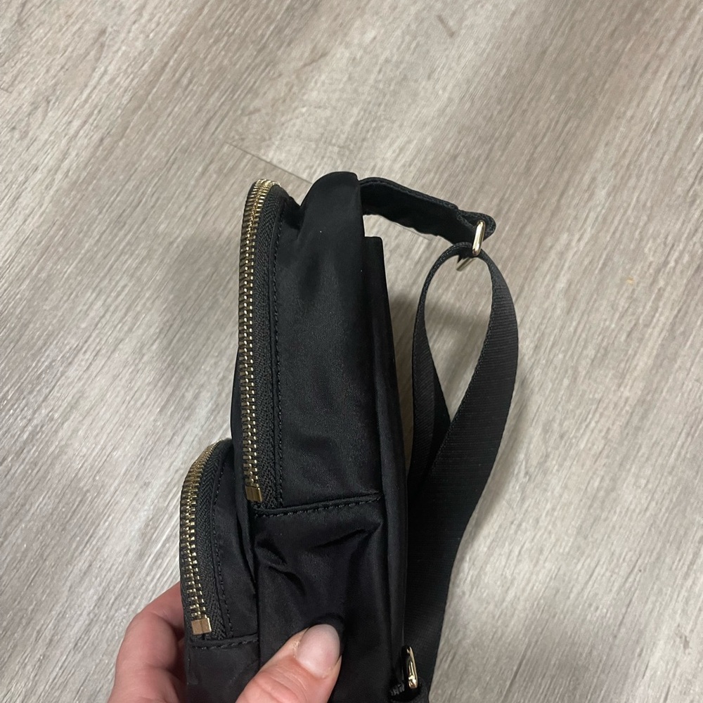 Everywhere Sling Bag Small 2L - Picture 6 of 10